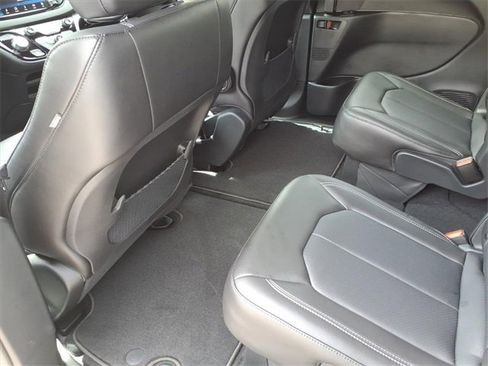 New 2026 Chrysler Voyager LX image 22