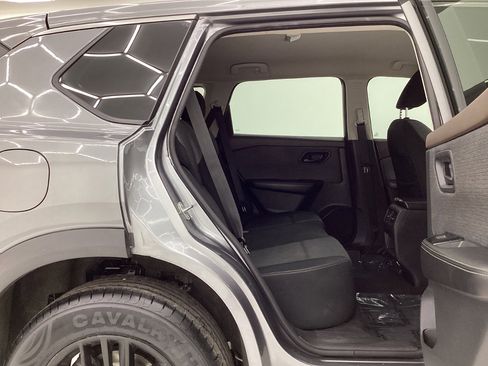 Used 2021 Nissan Rogue S image 23