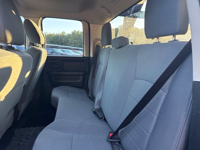 Used 2016 RAM 1500 Express AWD/4WD image 10