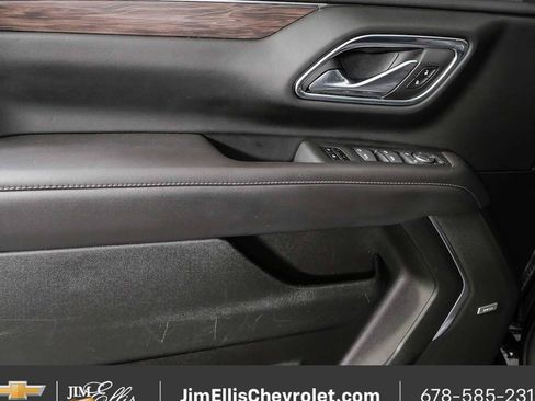 Certified 2023 Chevrolet Tahoe Z71 w/ Luxury Package AWD/4WD image 6