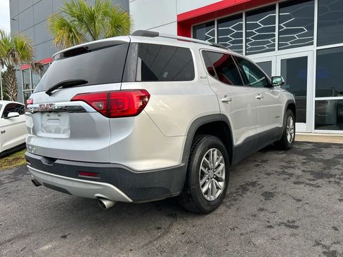Used 2018 GMC Acadia SLE w/ Driver Alert Package I FWD image 4