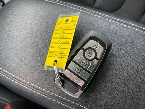 Used 2024 Ford Escape Active AWD/4WD image 4