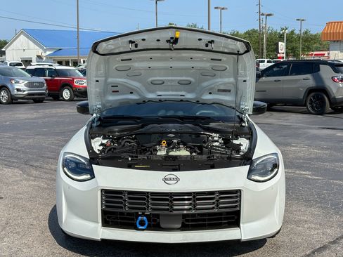Used 2024 Nissan Z Performance w/ Floor Mat Package RWD image 34