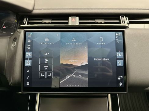New 2026 Land Rover Range Rover Velar Dynamic SE image 21