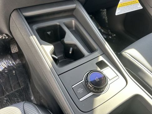 New 2026 Volkswagen Tiguan SE image 16