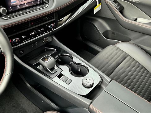 New 2026 Nissan Rogue SV AWD/4WD image 12