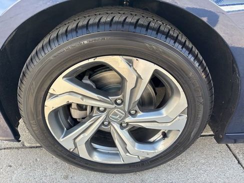 Used 2018 Honda Accord EX-L image 13