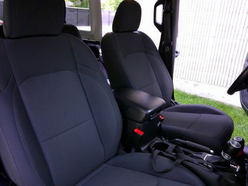 Used 2020 Jeep Wrangler Unlimited Sport S AWD/4WD image 67