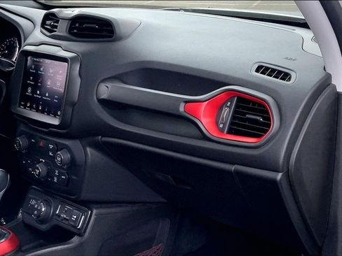 Certified 2021 Jeep Renegade Trailhawk w/ Sun & Sound Group AWD/4WD image 14