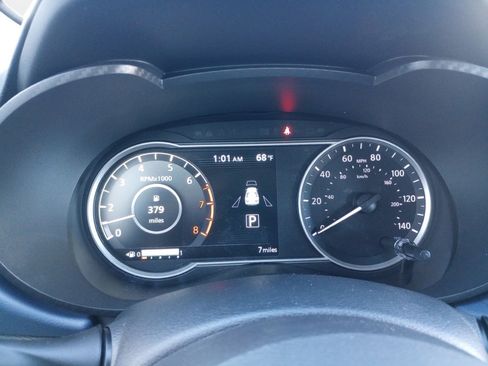 New 2025 Nissan Versa SV w/ Trunk Package image 11