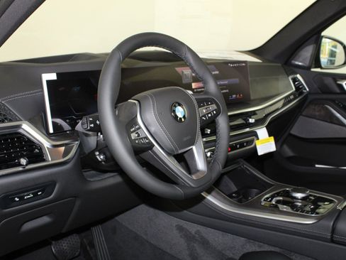 New 2026 BMW X5 xDrive40i w/ Premium Package image 4