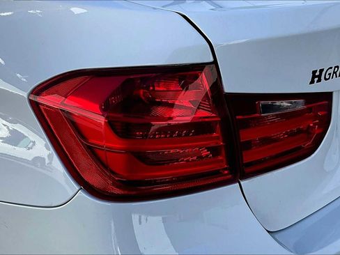 Used 2015 BMW 320i 320i image 25