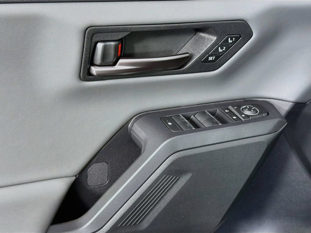 New 2026 Toyota RAV4 XSE AWD/4WD image 22