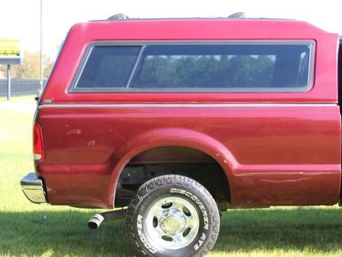 Used 2000 Ford F250 Lariat image 11