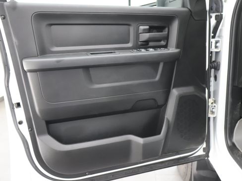 Used 2024 RAM 3500 Tradesman w/ Chrome Appearance Group AWD/4WD image 38