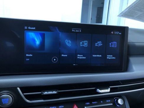 Used 2025 Hyundai Sonata SEL FWD image 28