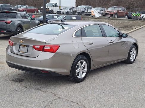 Used 2025 Chevrolet Malibu LS image 5