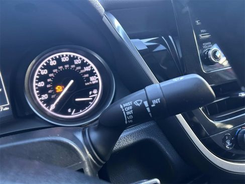 Used 2024 Toyota Camry SE image 24