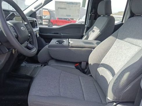 New 2026 Ford F250 XL w/ XL Chrome Package image 15