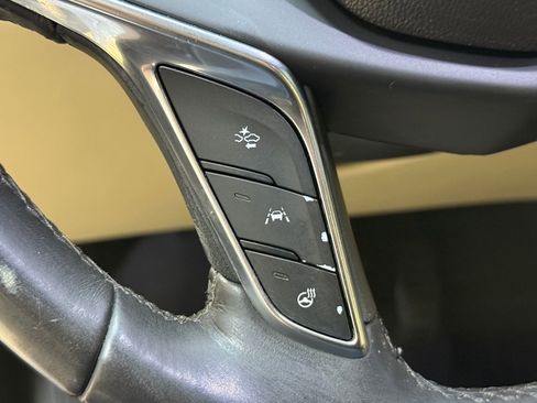 Used 2018 Cadillac XT5 Premium Luxury image 28