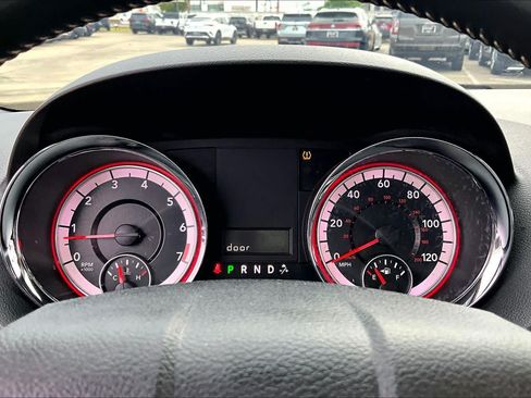 Used 2020 Dodge Grand Caravan SXT FWD image 26