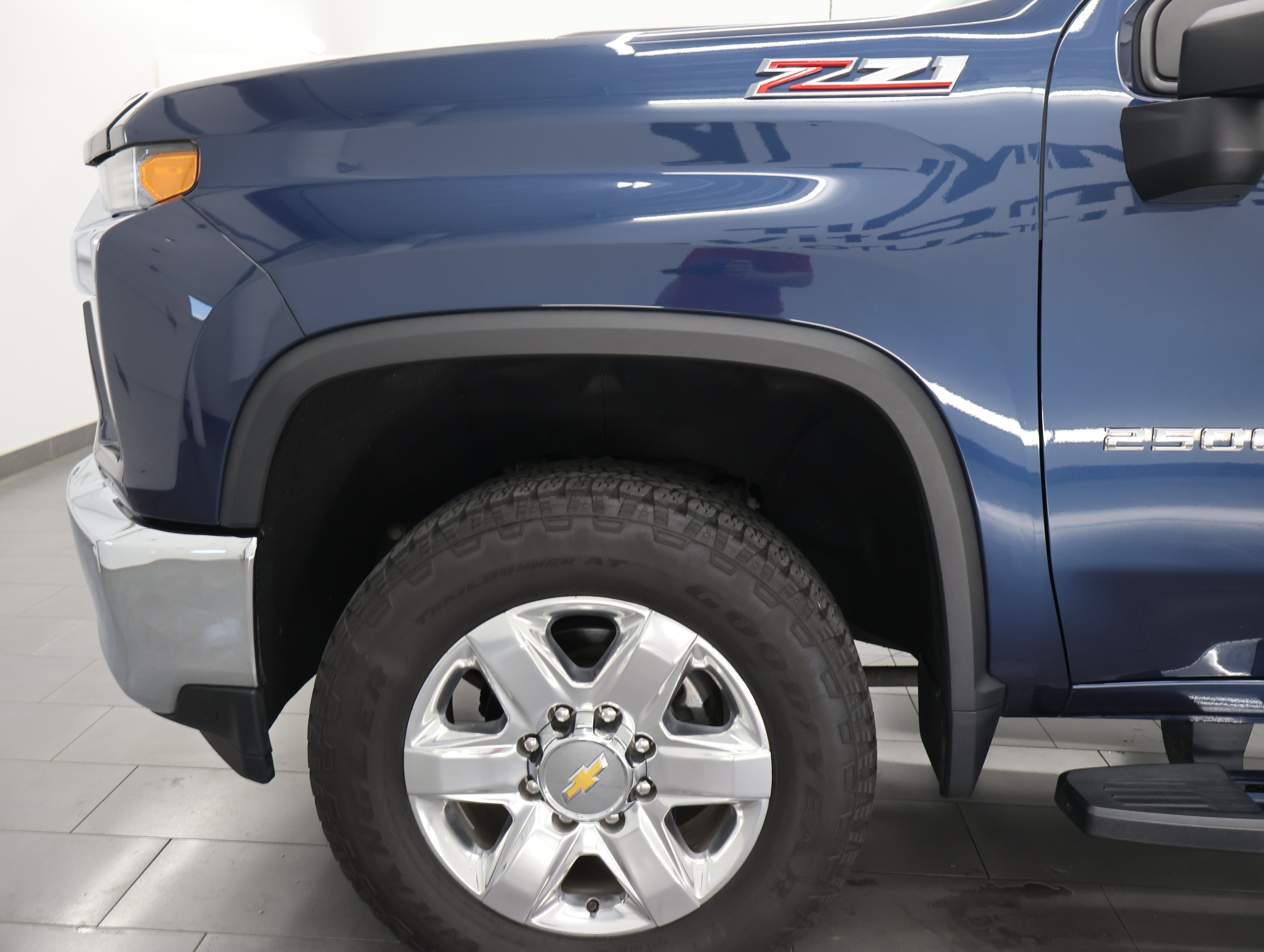 Used 2023 Chevrolet Silverado 2500 LTZ w/ Gooseneck/5TH Wheel Package AWD/4WD image 37