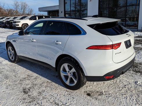 Used 2020 Jaguar F-PACE Premium image 10