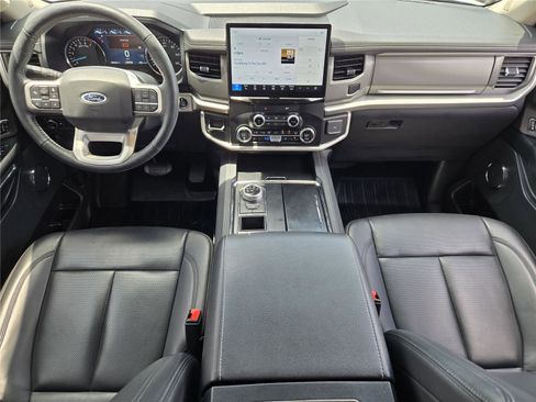 Used 2023 Ford Expedition XLT RWD image 25