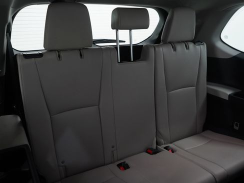 Used 2025 Toyota Grand Highlander AWD image 15