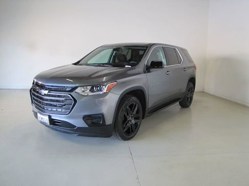 Used 2020 Chevrolet Traverse LS w/ LPO, Black Accent Package FWD image 1