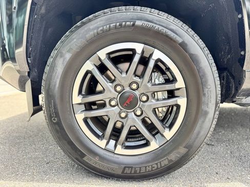 Used 2024 Toyota Tacoma TRD Sport image 8