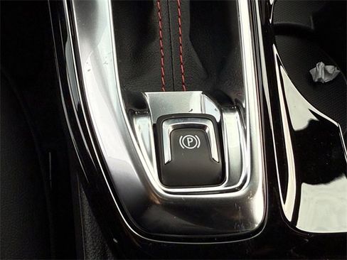 New 2026 Chevrolet Trax RS w/ Sunroof Package image 18