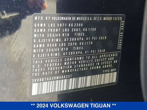 Used 2024 Volkswagen Tiguan SE R-Line AWD/4WD image 26