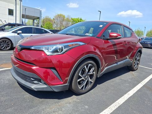 Certified 2018 Toyota C-HR XLE FWD image 2