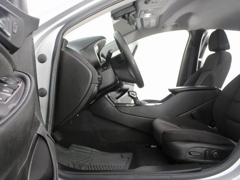 Used 2022 Chevrolet Malibu LT image 15