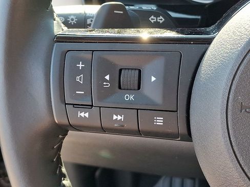 Used 2025 Nissan Pathfinder SL w/ SL Premium Package AWD/4WD image 21