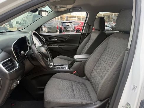 Used 2022 Chevrolet Equinox LT FWD image 24