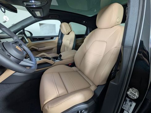 New 2026 Porsche Cayenne Coupe image 5
