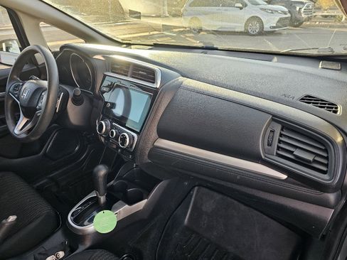 Used 2020 Honda Fit EX image 16