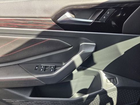 Used 2024 Volkswagen Jetta GLI Autobahn image 28