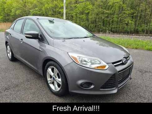Used 2014 Ford Focus SE FWD image 12