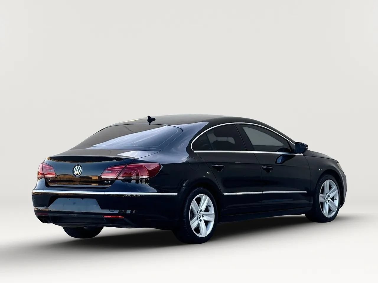 Used 2014 Volkswagen CC R-Line FWD image 9