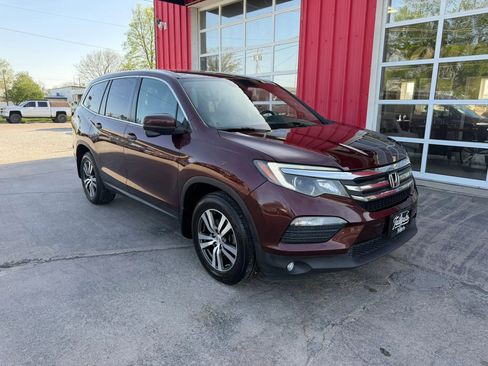 Used 2017 Honda Pilot EX-L image 2
