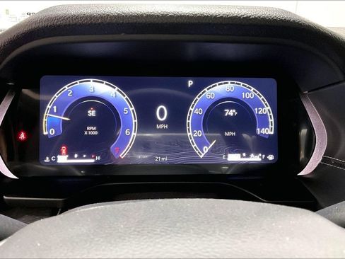 New 2025 Jeep Grand Cherokee Altitude image 23