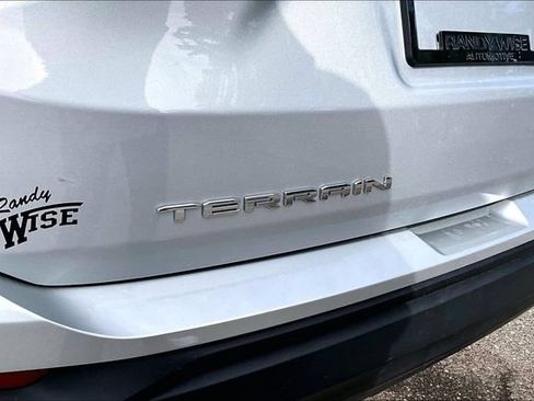 Used 2022 GMC Terrain SLE AWD/4WD image 8
