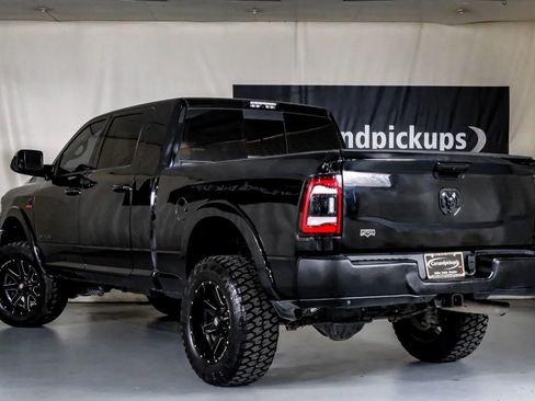 Used 2020 RAM 2500 Laramie w/ Night Edition image 11