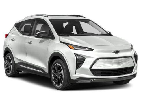 Used 2022 Chevrolet Bolt EUV Premier w/ Super Cruise Package image 9