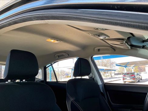 Used 2014 Subaru Crosstrek 2.0i Premium image 13