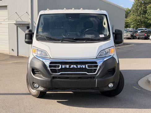 Used 2025 RAM ProMaster 2500 w/ U-Haul Equipment Group FWD image 6