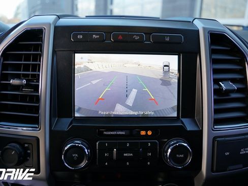 Used 2020 Ford F350 Lariat image 24